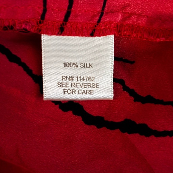 100% Silk Petticoat Alley Scarlet Leaf Pattern Low V-neck Blouse - Picture 4 of 8